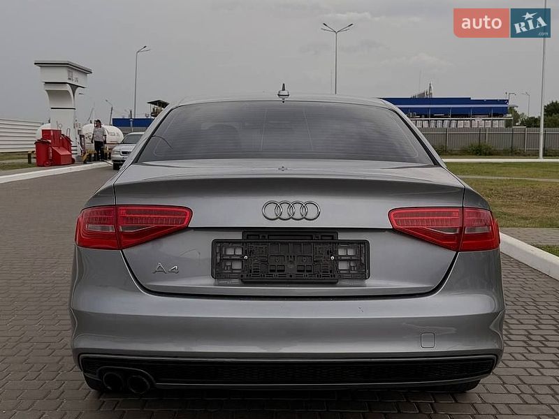 Седан Audi A4 2015 в Миколаєві