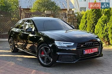 Седан Audi A4 2018 в Стрию