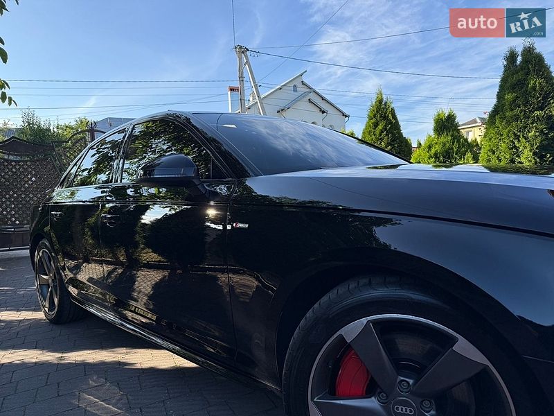 Седан Audi A4 2018 в Стрию