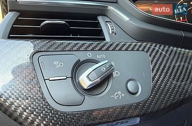 Седан Audi A4 2018 в Стрию