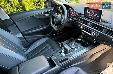 Седан Audi A4 2018 в Стрию