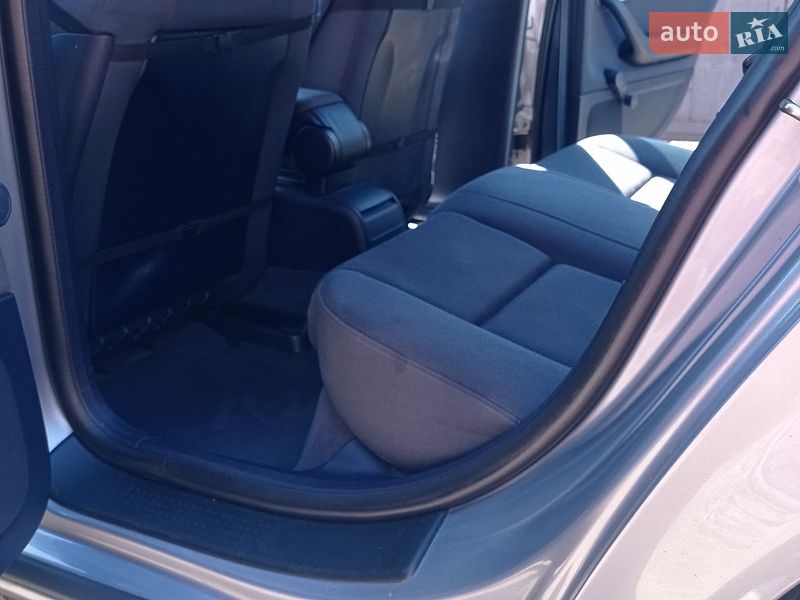 Седан Audi A4 2003 в Лубнах