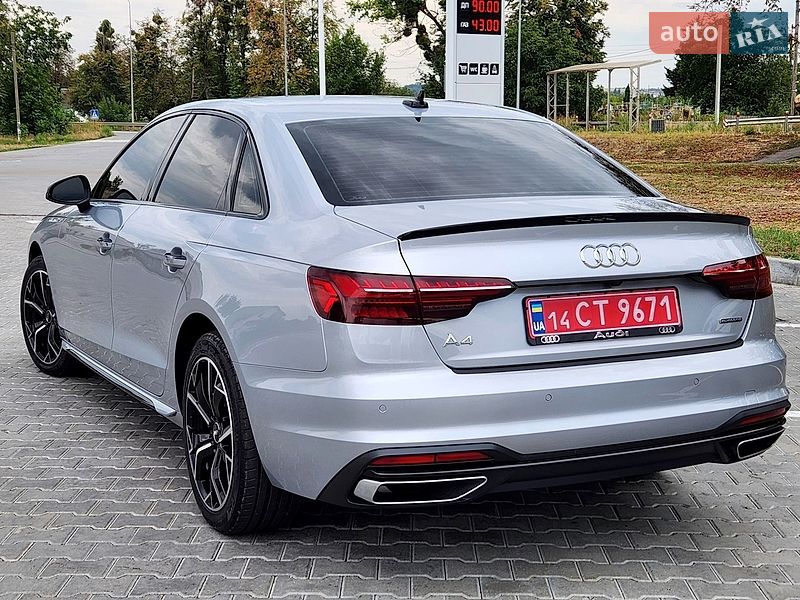 Седан Audi A4 2022 в Вінниці
