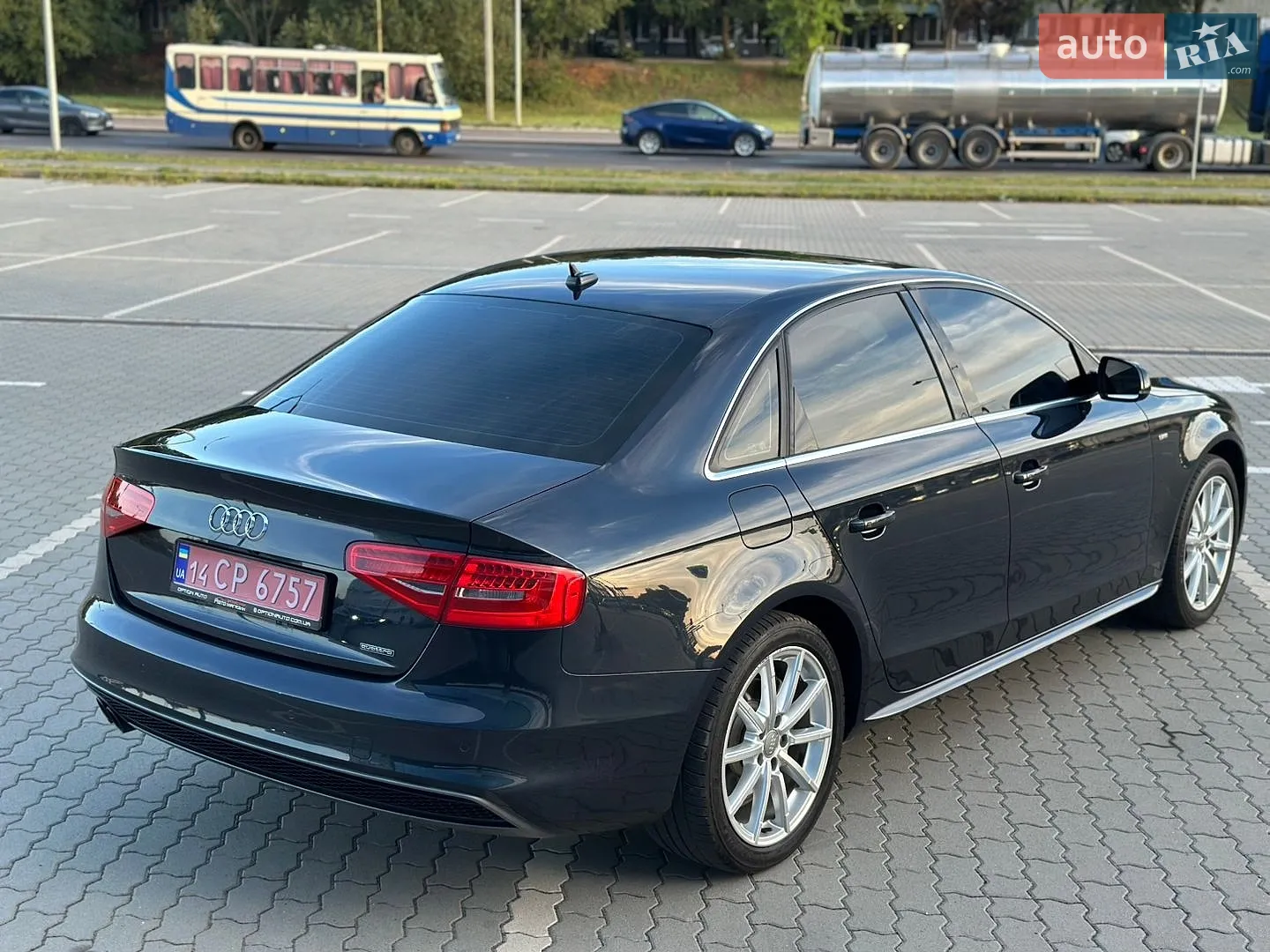 2015 Audi A4 - мініатюра 13