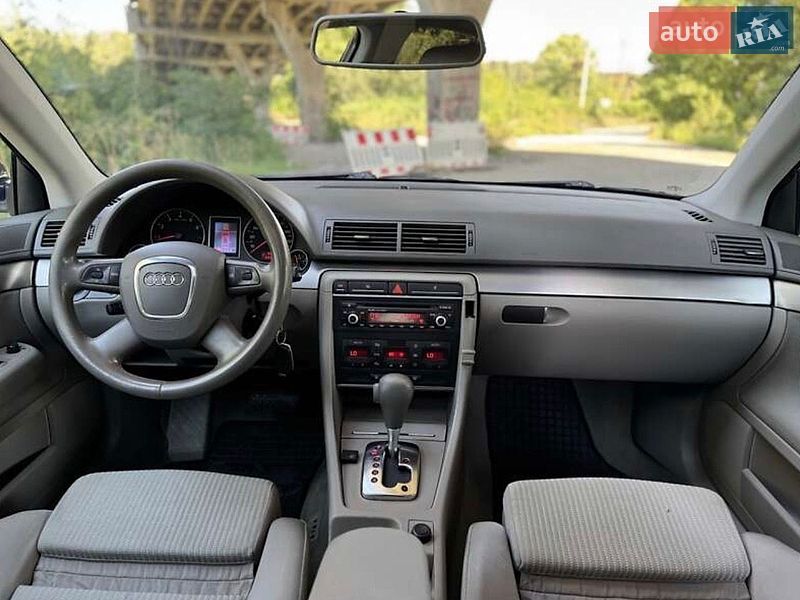 Седан Audi A4 2006 в Днепре