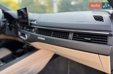 Седан Audi A4 2020 в Киеве
