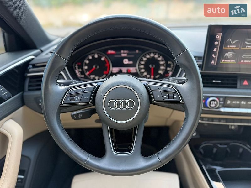 Седан Audi A4 2020 в Киеве