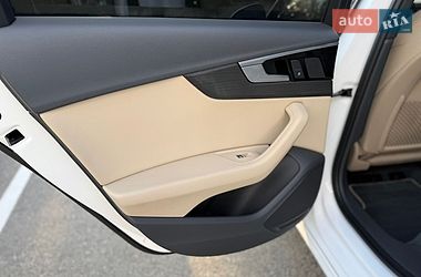Седан Audi A4 2020 в Киеве