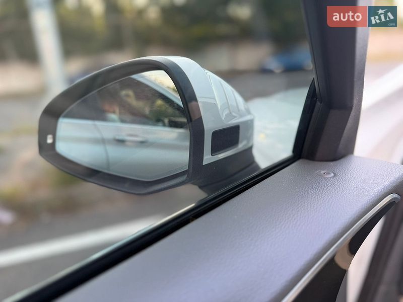Седан Audi A4 2020 в Киеве