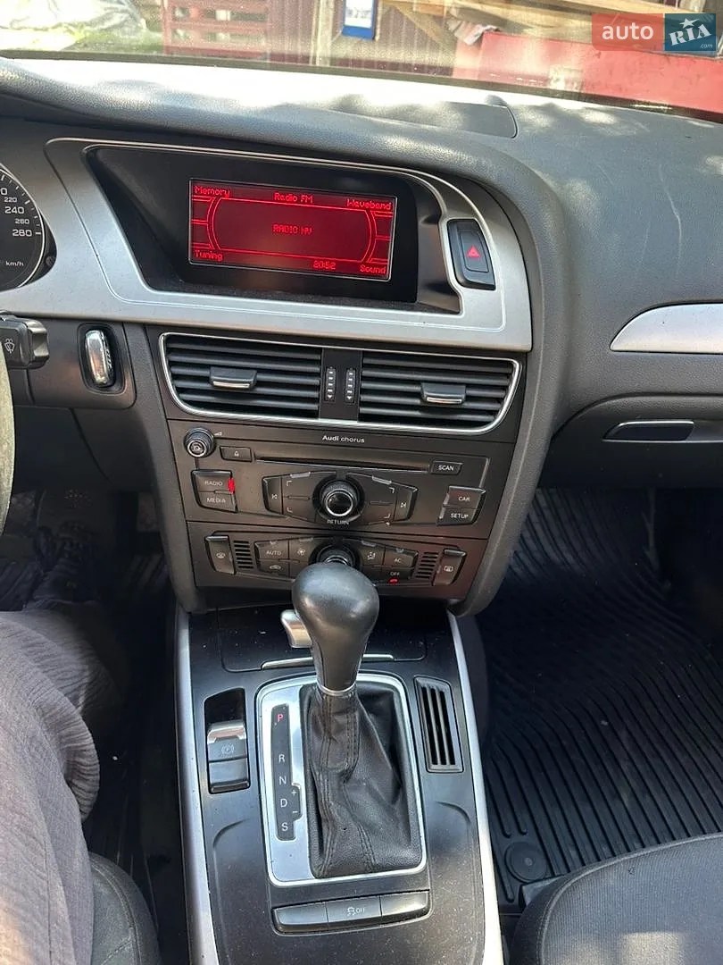 2010 Audi A4 - мініатюра 12
