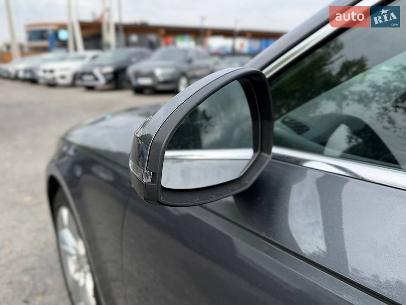 Седан Audi A4 2016 в Львові