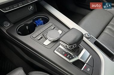 Седан Audi A4 2016 в Львові