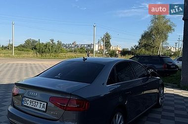Седан Audi A4 2015 в Самборе