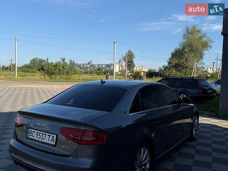 Седан Audi A4 2015 в Самборе
