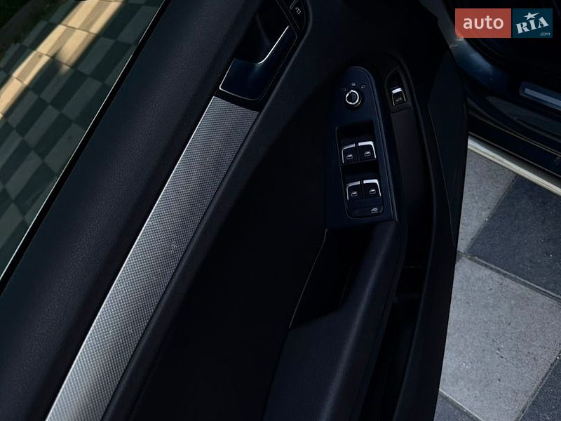 Седан Audi A4 2015 в Самборе