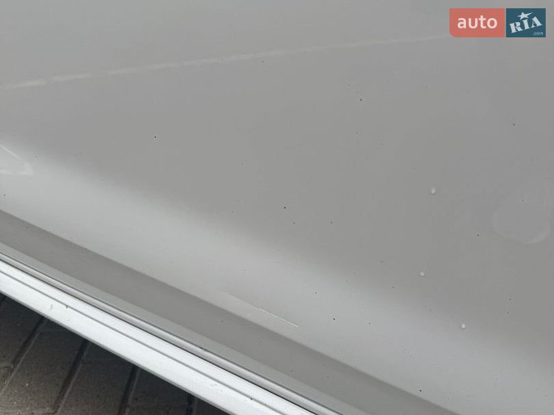 Седан Audi A4 2020 в Львове