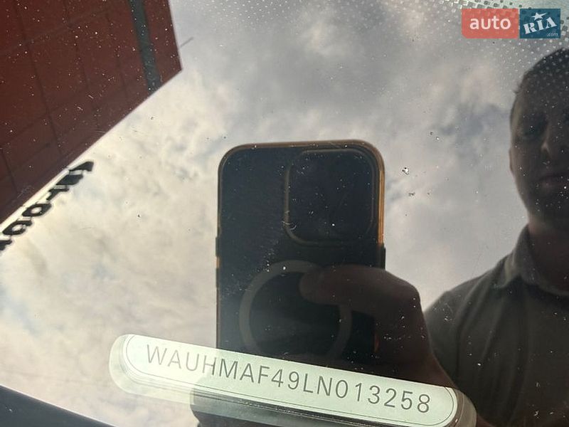 Седан Audi A4 2020 в Львове