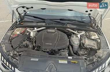 Седан Audi A4 2020 в Львове