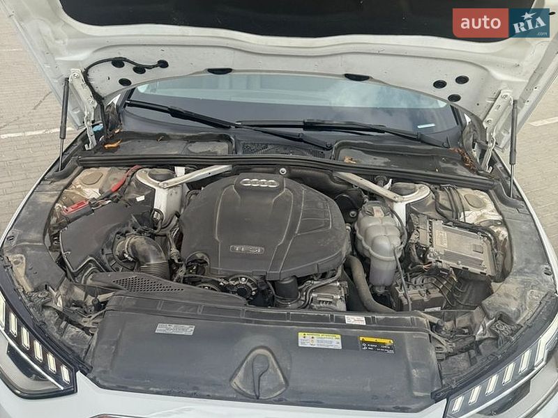 Седан Audi A4 2020 в Львове