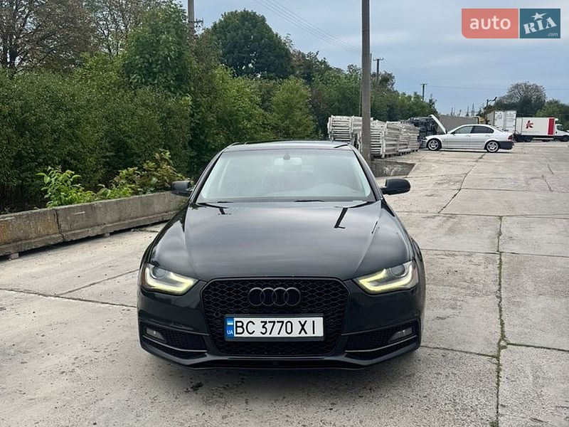 Седан Audi A4 2014 в Стрые