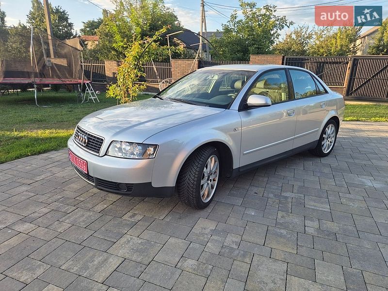 Седан Audi A4 2003 в Луцке