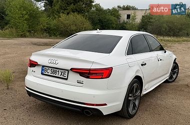 Седан Audi A4 2015 в Львове