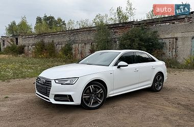 Седан Audi A4 2015 в Львове
