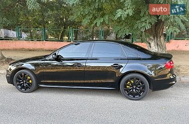 Седан Audi A4 2014 в Одесі
