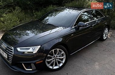 Седан Audi A4 2018 в Кривом Роге