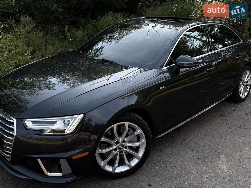 Седан Audi A4 2018 в Кривом Роге