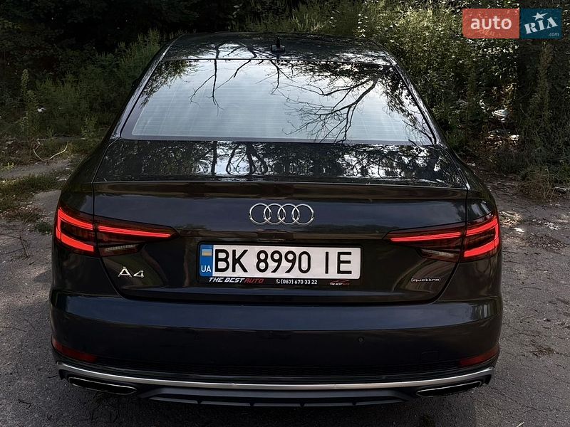 Седан Audi A4 2018 в Кривом Роге