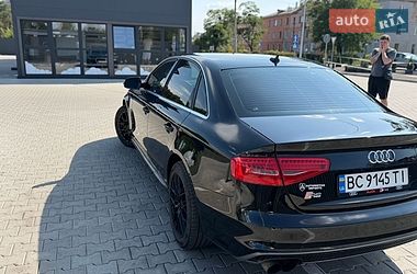 Седан Audi A4 2014 в Львове