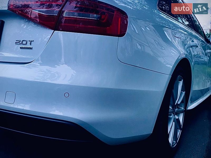 Седан Audi A4 2013 в Киеве