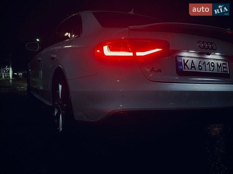 Седан Audi A4 2013 в Киеве