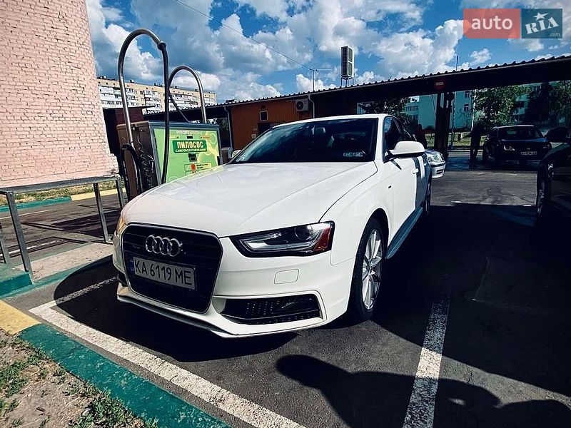 Седан Audi A4 2013 в Киеве