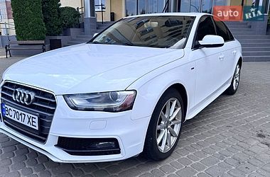 Седан Audi A4 2014 в Львове