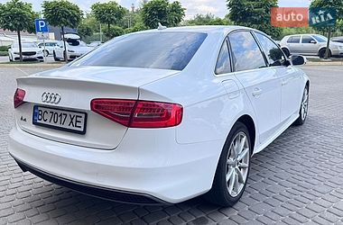 Седан Audi A4 2014 в Львове