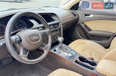 Седан Audi A4 2014 в Львові