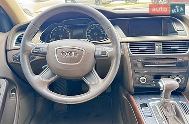 Седан Audi A4 2014 в Львові