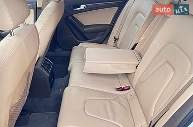 Седан Audi A4 2014 в Львове