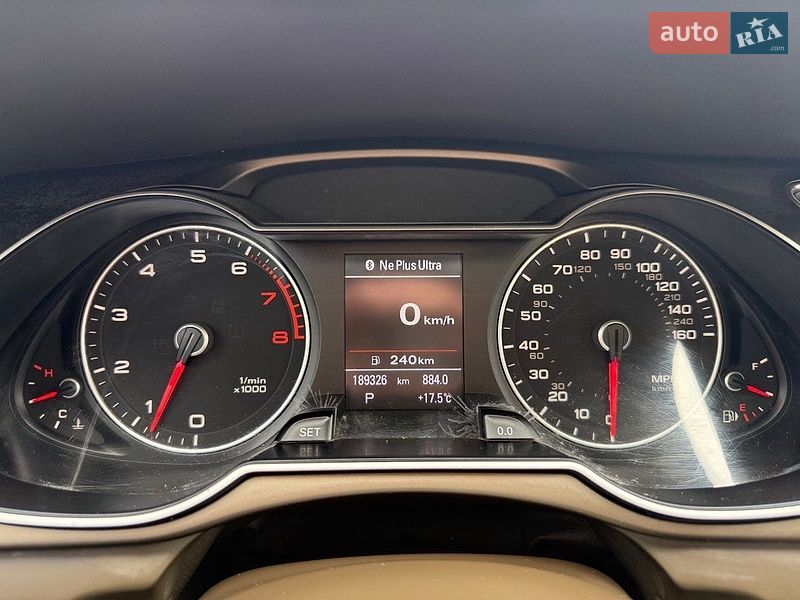 Седан Audi A4 2014 в Львові