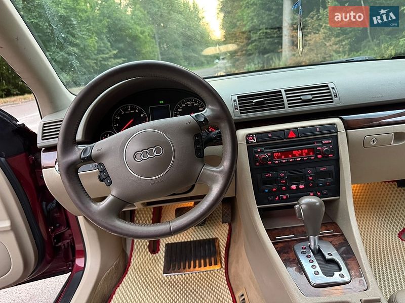Седан Audi A4 2003 в Львове