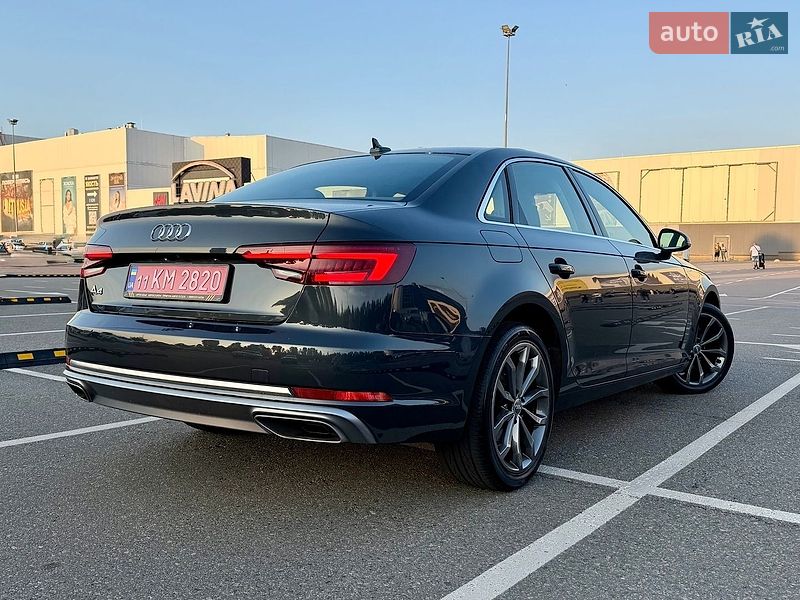 Седан Audi A4 2019 в Києві