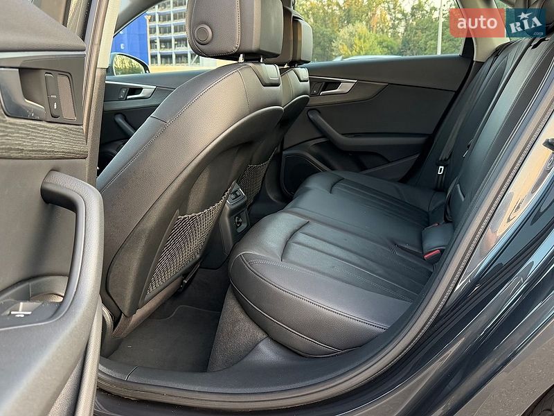 Седан Audi A4 2019 в Києві