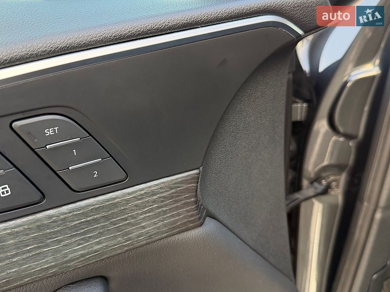 Седан Audi A4 2019 в Києві