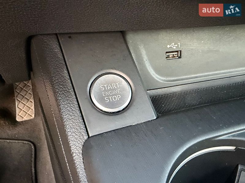 Седан Audi A4 2019 в Києві