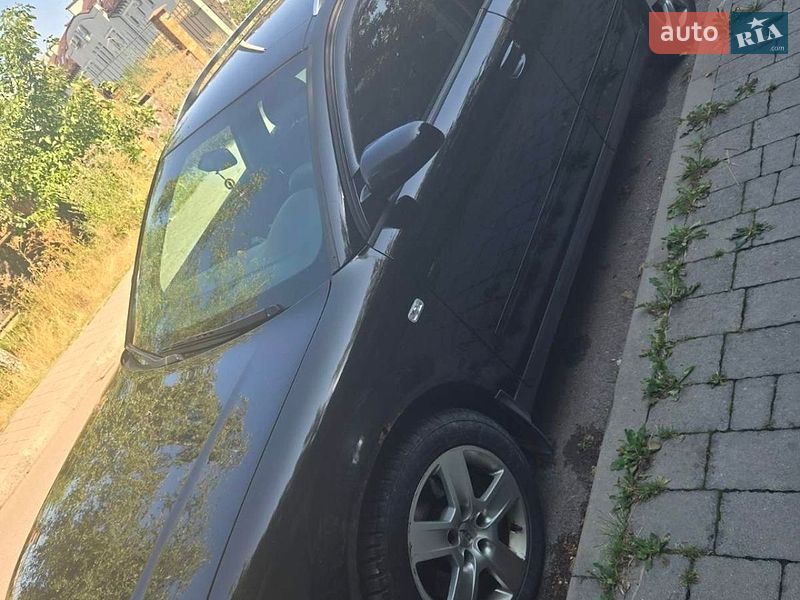 Універсал Audi A4 2002 в Івано-Франківську