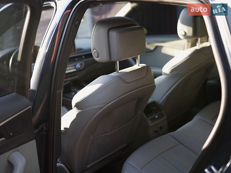Седан Audi A4 2019 в Києві