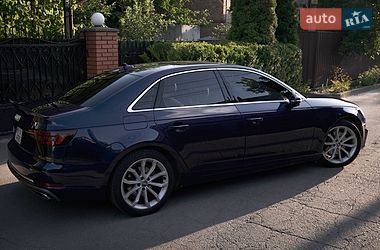 Седан Audi A4 2019 в Києві