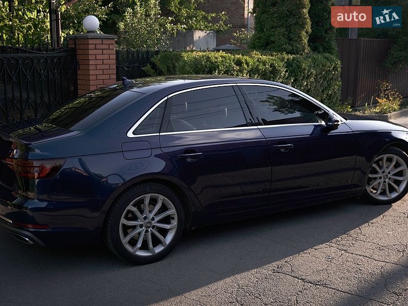 Седан Audi A4 2019 в Києві